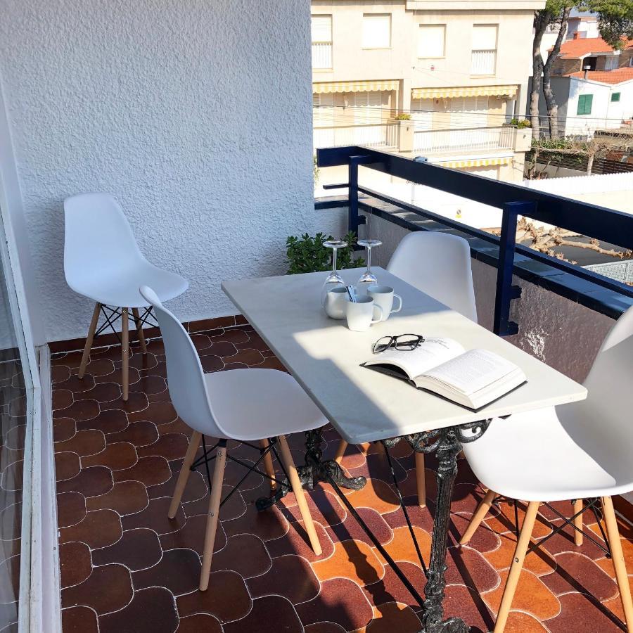 Casa Blanca Beach Apartment Torredembarra Luaran gambar